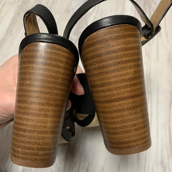 NEW Chinese Laundry Black Leather Sandals 7 - Picture 3 of 8